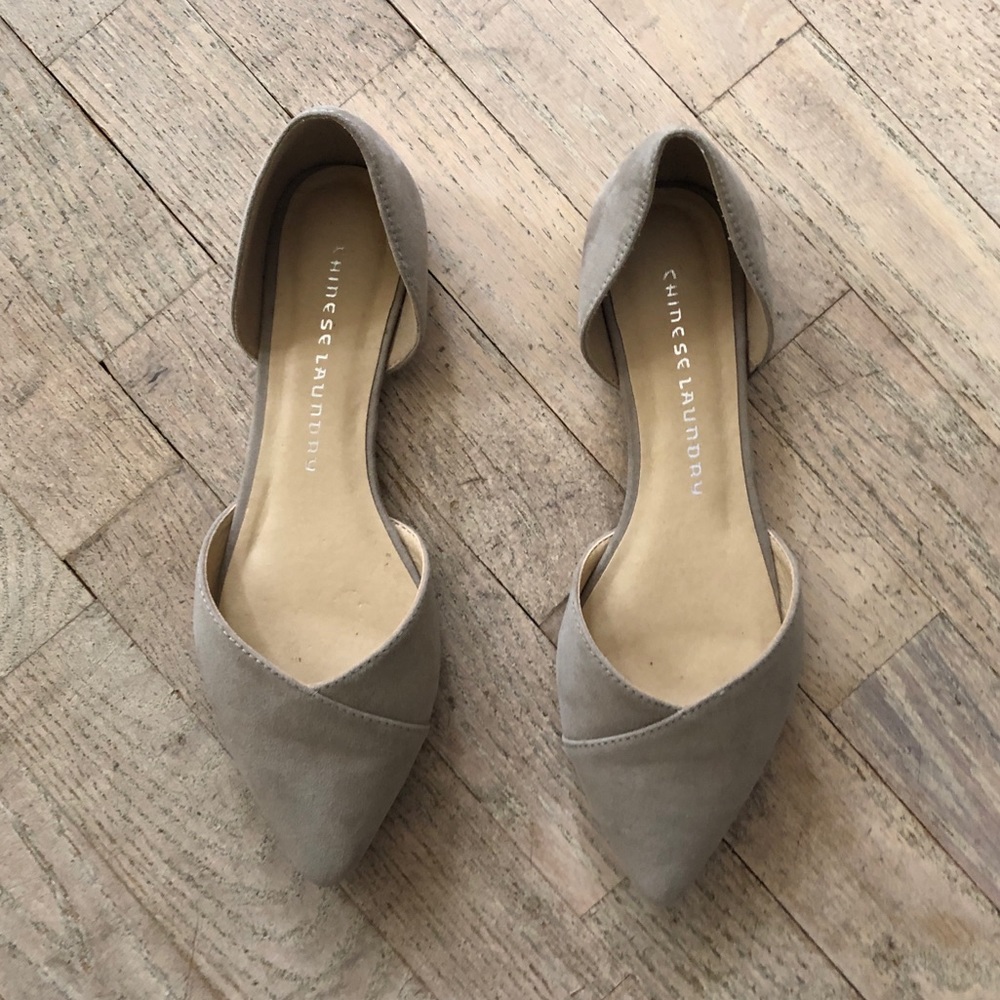 Chinese Laundry taupe flats